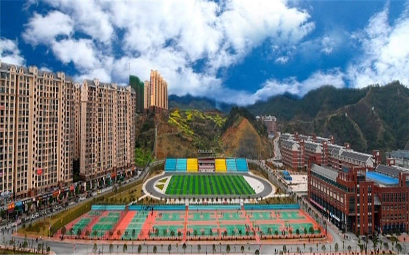 【2023高考參考】張家界航空工業(yè)職業(yè)技術(shù)學(xué)院2022年新疆招生專業(yè)及招生計劃一覽表
