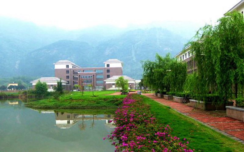 【2023高考參考】福建師范大學(xué)協(xié)和學(xué)院2022年河南招生專業(yè)及招生計(jì)劃一覽表