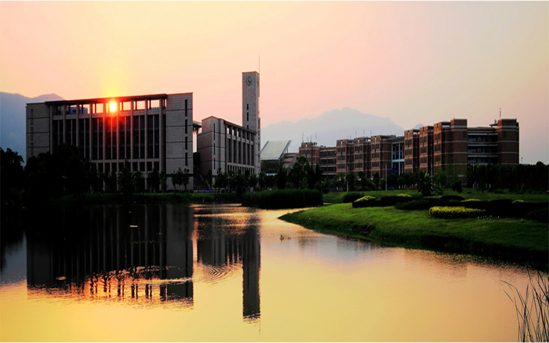 福州大學(xué)會(huì)計(jì)學(xué)專業(yè)在山東招生錄取分?jǐn)?shù)(綜合)：594分