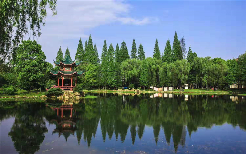 浙江綜合考生排多少名可以上湖南農(nóng)業(yè)大學(xué)計算機科學(xué)與技術(shù)專業(yè)?