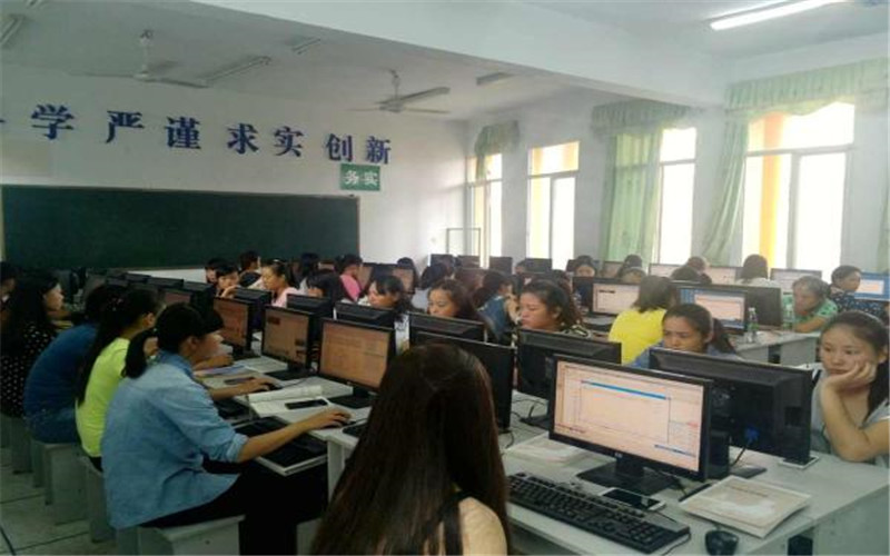 湖南高爾夫旅游職業(yè)學(xué)院學(xué)前教育專業(yè)錄取分?jǐn)?shù)線【重慶高考物理類】