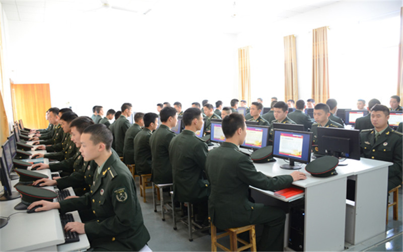 【2023高考參考】湖南國防工業(yè)職業(yè)技術(shù)學(xué)院2022年云南招生專業(yè)及招生計劃一覽表