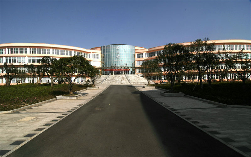 2023年長(zhǎng)沙商貿(mào)旅游職業(yè)技術(shù)學(xué)院在重慶招生專業(yè)及招生人數(shù)匯總