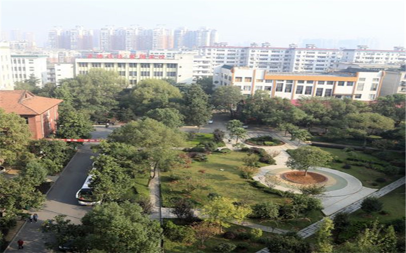 湖南環(huán)境生物職業(yè)技術(shù)學(xué)院園林技術(shù)專業(yè)在浙江招生錄取分?jǐn)?shù)(綜合)：439分
