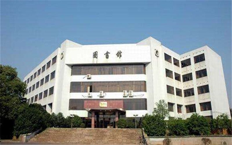 2023年瀟湘職業(yè)學(xué)院在湖南招生專業(yè)有哪些？學(xué)費(fèi)是多少？