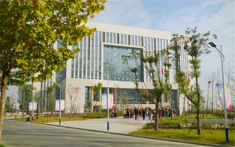 2023年河北考生多少分可以上安徽城市管理職業(yè)學(xué)院虛擬現(xiàn)實(shí)技術(shù)應(yīng)用專業(yè)？