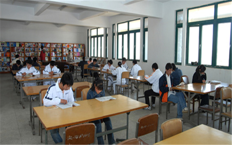 多少分可以上安慶職業(yè)技術(shù)學(xué)院？安慶職業(yè)技術(shù)學(xué)院2022年在云南各招生專業(yè)錄取分?jǐn)?shù)匯總