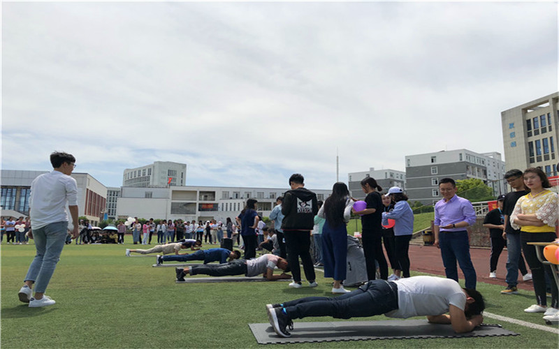 多少分可以上徽商職業(yè)學院？徽商職業(yè)學院2022年在河北各招生專業(yè)錄取分數(shù)匯總