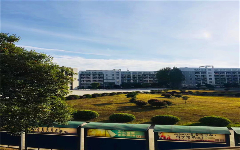 【2023高考參考】徽商職業(yè)學(xué)院2022年四川招生專業(yè)及招生計劃一覽表