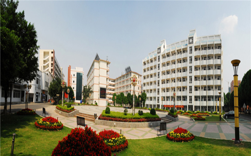 2023年廣西醫(yī)科大學(xué)在湖北招生專業(yè)有哪些？學(xué)費是多少？
