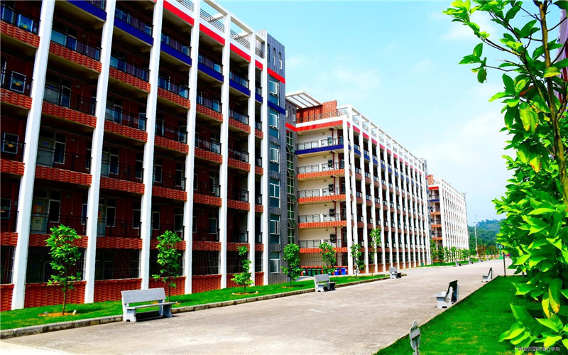 廣西培賢國際職業(yè)學院建筑室內(nèi)設計專業(yè)在山東招生錄取分數(shù)(綜合)：321分