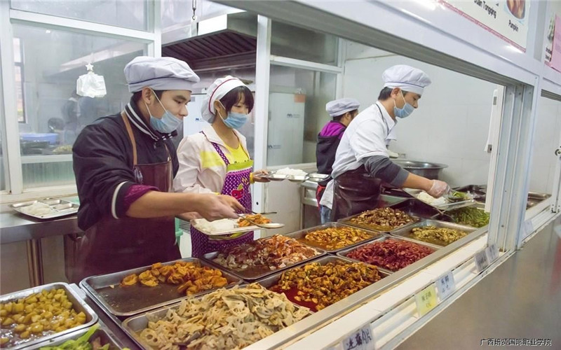 2023年廣西培賢國際職業(yè)學院在湖南招生專業(yè)有哪些？學費是多少？