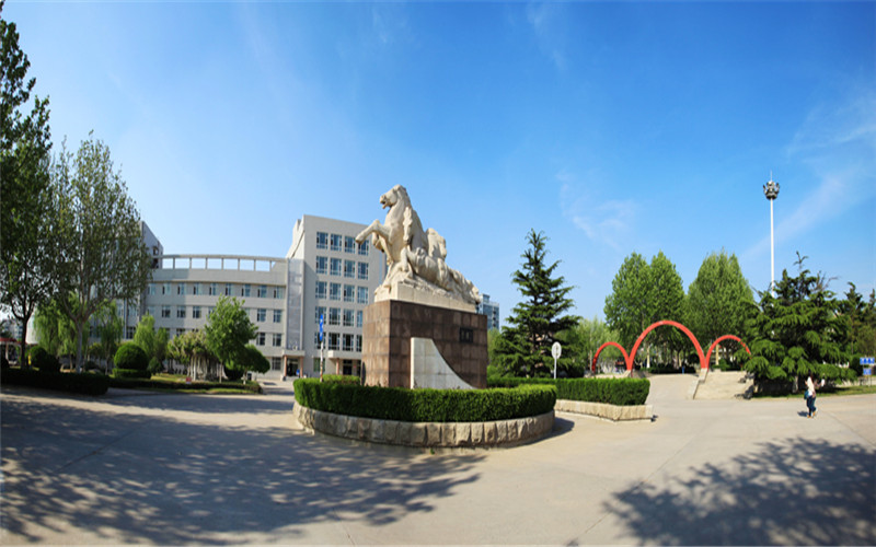 山東經(jīng)貿(mào)職業(yè)學(xué)院市場營銷專業(yè)在內(nèi)蒙古招生錄取分?jǐn)?shù)(文科)：190分