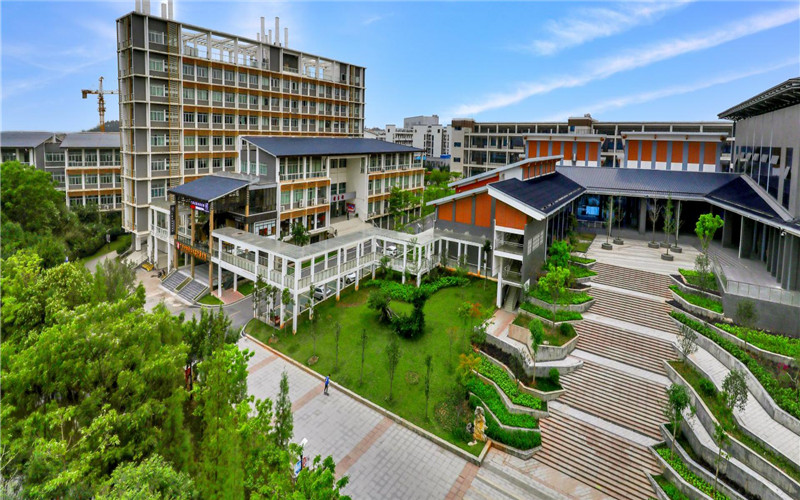 多少分可以上南寧職業(yè)技術(shù)學(xué)院？南寧職業(yè)技術(shù)學(xué)院2022年在云南各招生專業(yè)錄取分?jǐn)?shù)匯總