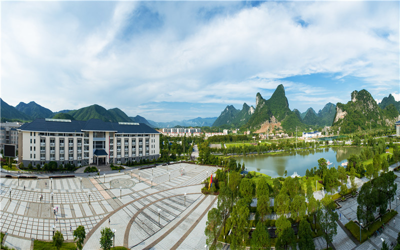 2023年河北考生多少分可以上桂林電子科技大學(xué)電子科學(xué)與技術(shù)專業(yè)？