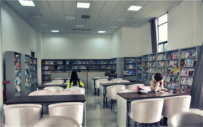 2023年重慶考生多少分可以上柳州城市職業(yè)學(xué)院小學(xué)教育專業(yè)？