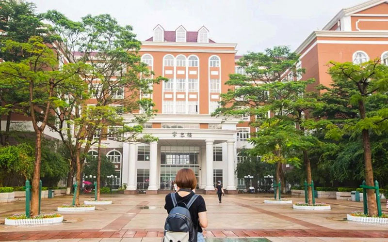 2023年深圳職業(yè)技術(shù)大學在貴州招生專業(yè)及招生人數(shù)匯總(2024考生參考)