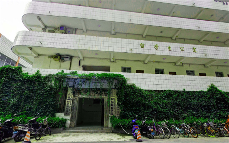 2024年右江民族醫(yī)學(xué)院醫(yī)學(xué)影像技術(shù)專業(yè)在遼寧錄取分?jǐn)?shù)線參考