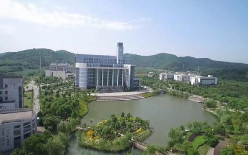 2024考生參考：2023無(wú)錫商業(yè)職業(yè)技術(shù)學(xué)院大數(shù)據(jù)與會(huì)計(jì)專(zhuān)業(yè)在浙江招生錄取分?jǐn)?shù)及錄取位次