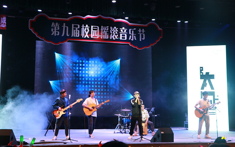 四川文理學(xué)院化學(xué)類專業(yè)在內(nèi)蒙古招生錄取分?jǐn)?shù)(理科)：399分