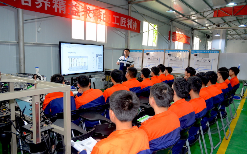 貴州電子信息職業(yè)技術(shù)學(xué)院機(jī)械設(shè)計(jì)制造類專業(yè)錄取分?jǐn)?shù)線【遼寧高考物理類】