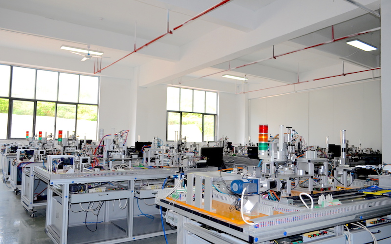 2023年貴州電子信息職業(yè)技術(shù)學(xué)院各物理類專業(yè)在河北招生分?jǐn)?shù)是多少？