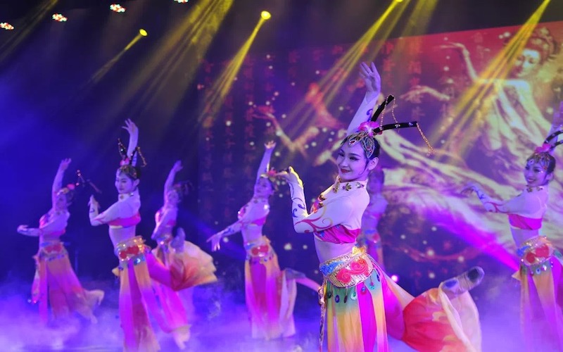 泰州職業(yè)技術(shù)學(xué)院護(hù)理專(zhuān)業(yè)在內(nèi)蒙古招生錄取分?jǐn)?shù)(文科)：308分