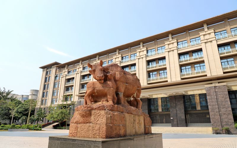 2023年廣西大學(xué)在甘肅招生專業(yè)及招生人數(shù)匯總