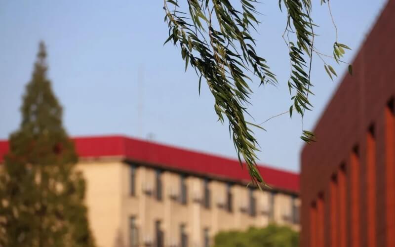 2023年遼寧考生多少分可以上上海財(cái)經(jīng)大學(xué)工商管理類（工商管理（商務(wù)分析）專業(yè)？