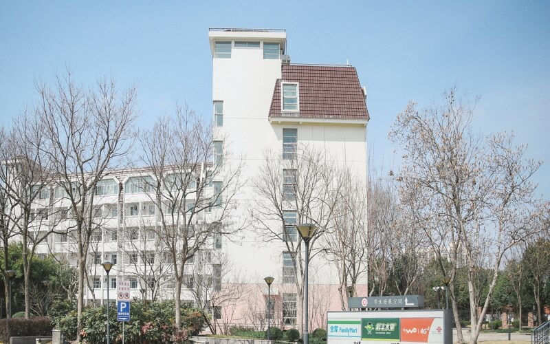 2023年浙江考生多少分可以上華東師范大學(xué)工商管理（中法創(chuàng)新實(shí)驗(yàn)班）專業(yè)？