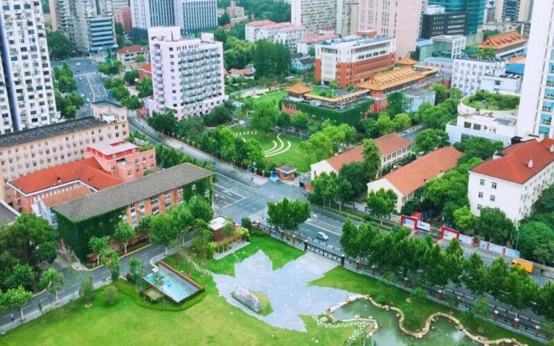 2023年內(nèi)蒙古考生多少分可以上復(fù)旦大學(xué)自然科學(xué)試驗(yàn)班（拔尖學(xué)生培養(yǎng)基地）專業(yè)？