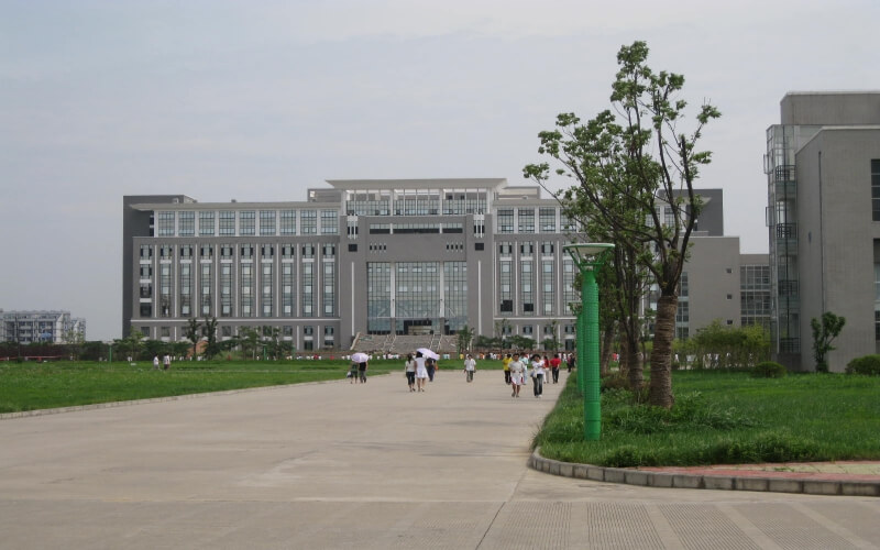 銅陵學(xué)院國(guó)際經(jīng)濟(jì)與貿(mào)易專(zhuān)業(yè)錄取分?jǐn)?shù)線【安徽高考理科】