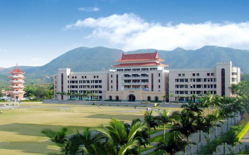2023年泉州師范學(xué)院在重慶招生專業(yè)有哪些？學(xué)費(fèi)是多少？