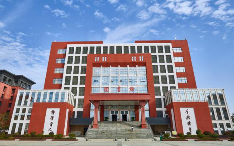 南昌師范學(xué)院秘書學(xué)專業(yè)在遼寧招生錄取分?jǐn)?shù)(歷史類)：499分