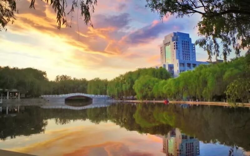 2023年燕山大學(xué)在天津錄取批次及錄取分?jǐn)?shù)參考