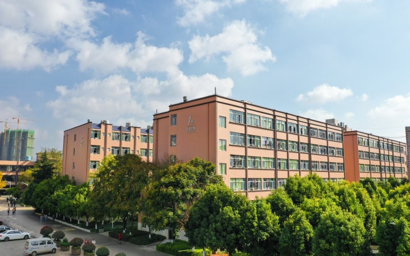 多少分可以上云南醫(yī)藥健康職業(yè)學(xué)院？云南醫(yī)藥健康職業(yè)學(xué)院2022年在廣東各招生專業(yè)錄取分?jǐn)?shù)匯總