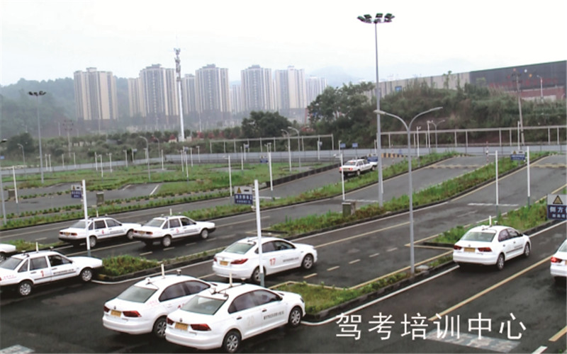 重慶智能工程職業(yè)學(xué)院學(xué)前教育專業(yè)在重慶招生錄取分?jǐn)?shù)(物理類)：266分