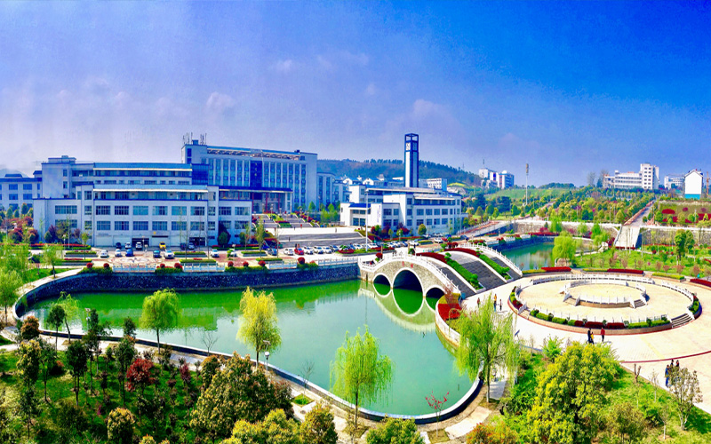 2023年襄陽職業(yè)技術學院在甘肅招生專業(yè)有哪些？學費是多少？