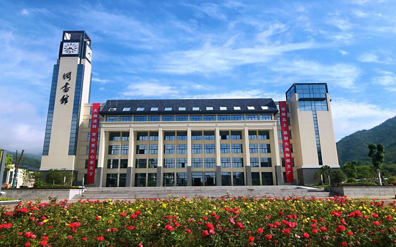 多少分可以上福州工商學(xué)院？福州工商學(xué)院2022年在貴州各招生專業(yè)錄取分?jǐn)?shù)匯總