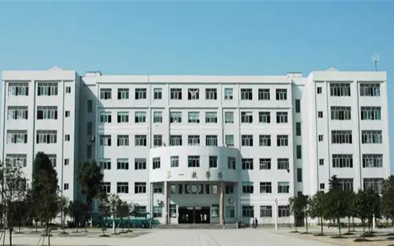常德職業(yè)技術(shù)學(xué)院藥學(xué)專業(yè)在山東招生錄取分?jǐn)?shù)(綜合)：417分