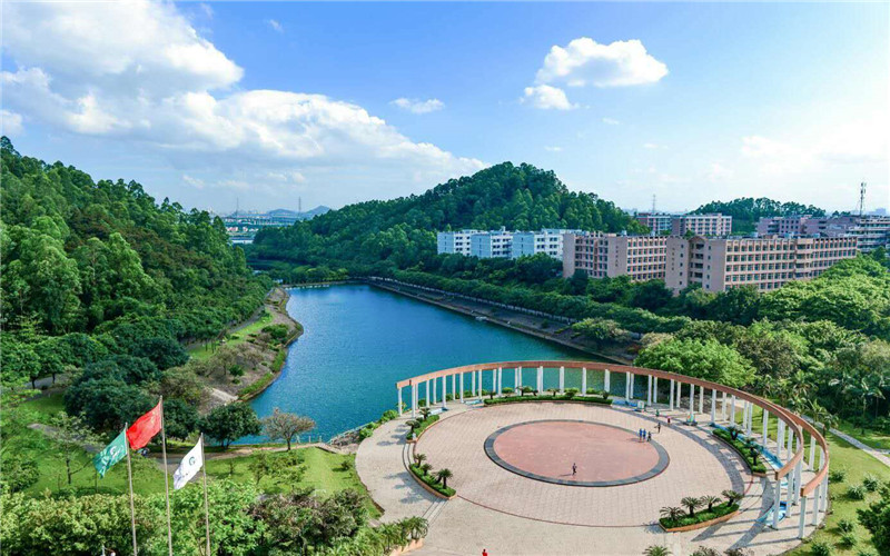 【2023高考參考】廣州番禺職業(yè)技術(shù)學(xué)院2022年海南招生專業(yè)及招生計(jì)劃一覽表