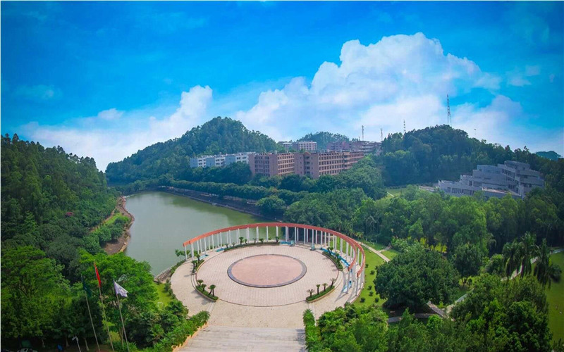 廣州番禺職業(yè)技術(shù)學(xué)院工商企業(yè)管理專業(yè)錄取分?jǐn)?shù)線【福建高考?xì)v史類】