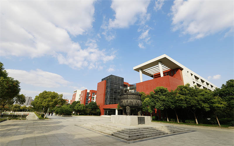 2024考生參考：2023江蘇航運(yùn)職業(yè)技術(shù)學(xué)院國際郵輪乘務(wù)管理專業(yè)在遼寧招生錄取分?jǐn)?shù)及錄取位次