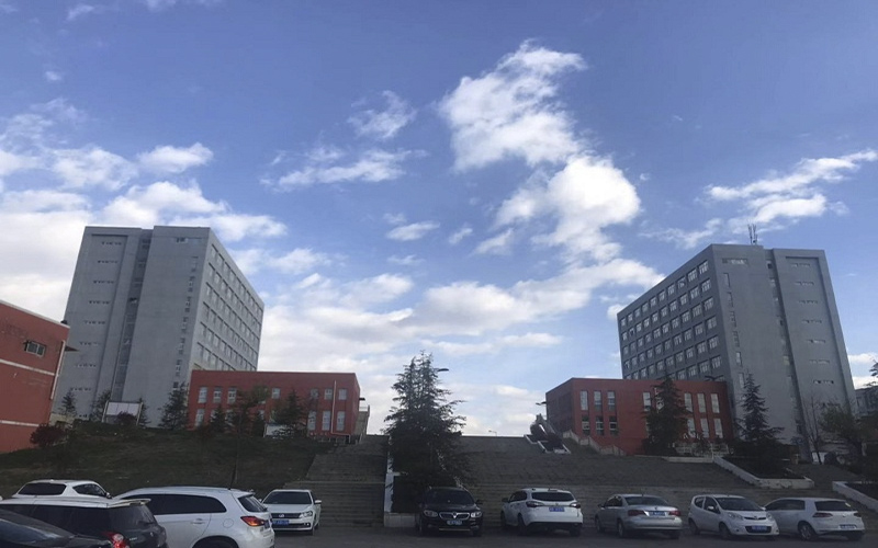 2023年重慶考生多少分可以上貴州工貿(mào)職業(yè)學(xué)院大數(shù)據(jù)與會(huì)計(jì)專(zhuān)業(yè)？