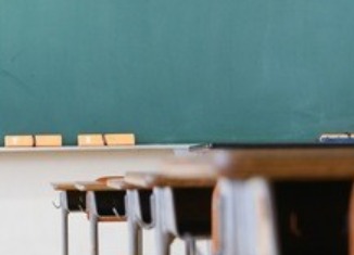 【大專中?！繌B門城市職業(yè)學院是大專嗎，是大專還是中專？